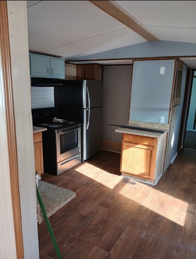 Building Photo - 7219 Frost Ave