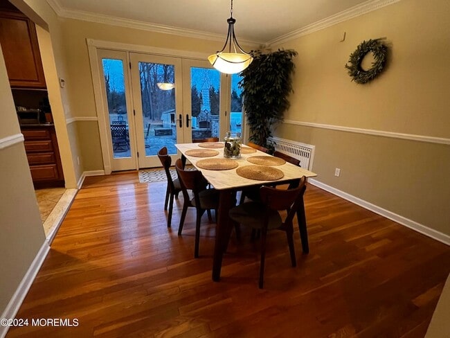 Building Photo - 499 W Park Ave