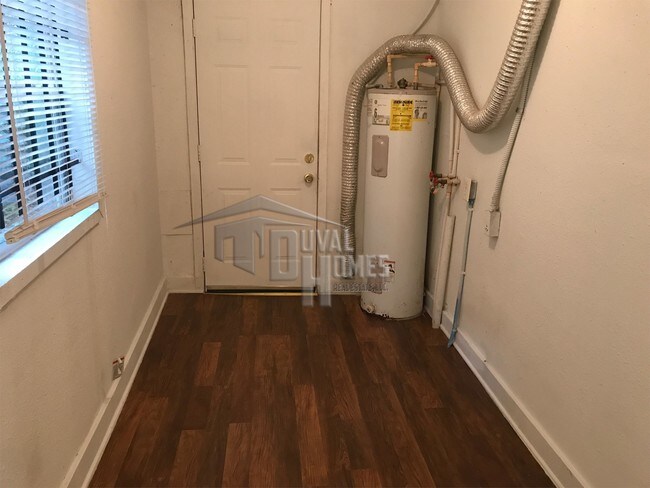 Building Photo - 2345 Mc Quade St