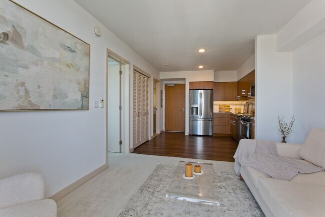 Building Photo - Modern 1-Bedroom Condo in Kakaako – 20th F...