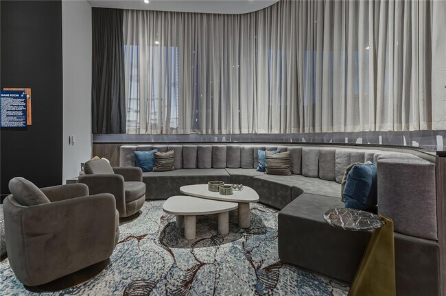 Building Photo - 275 1st Ave S