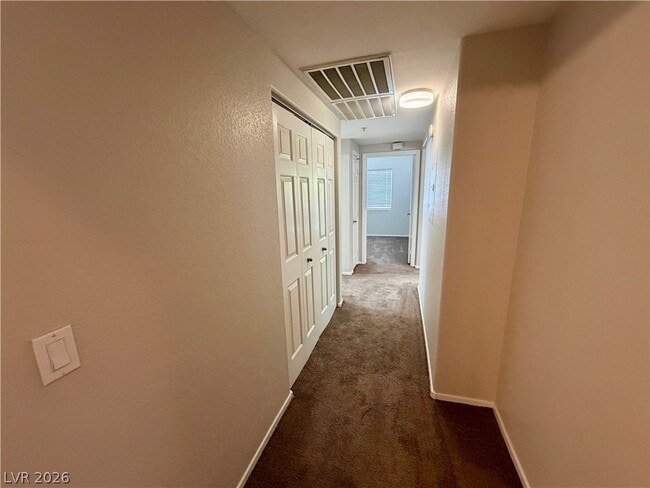 Building Photo - 2291 W Horizon Ridge Pkwy