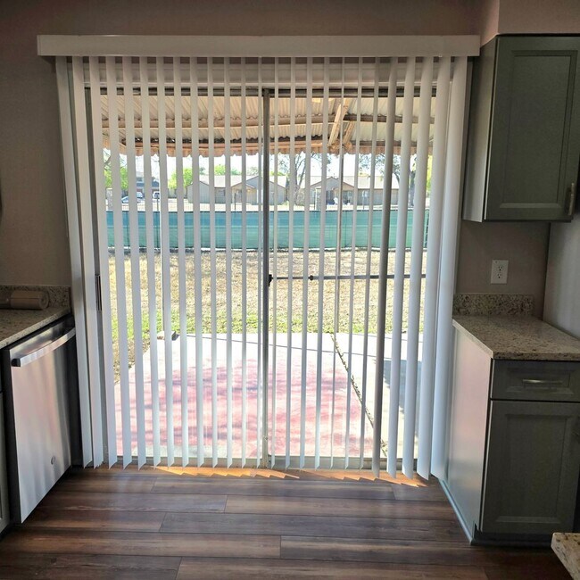 Building Photo - Charming remodeled 3-bedroom home for lease!