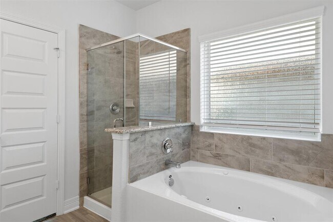 Building Photo - 3307 Avary River Ln