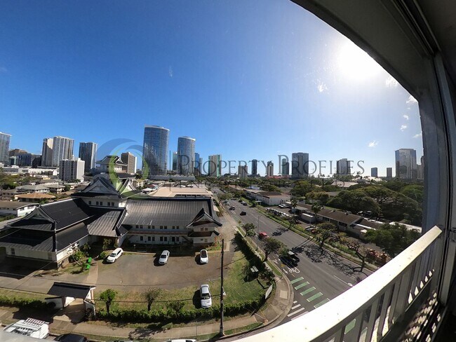 Building Photo - 1 Bedroom, 1 Bath condo unit at The Elms