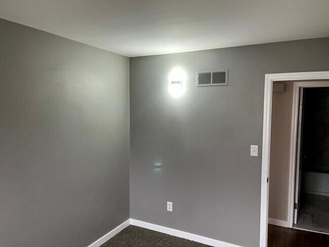 Building Photo - 30246 Spain Ct