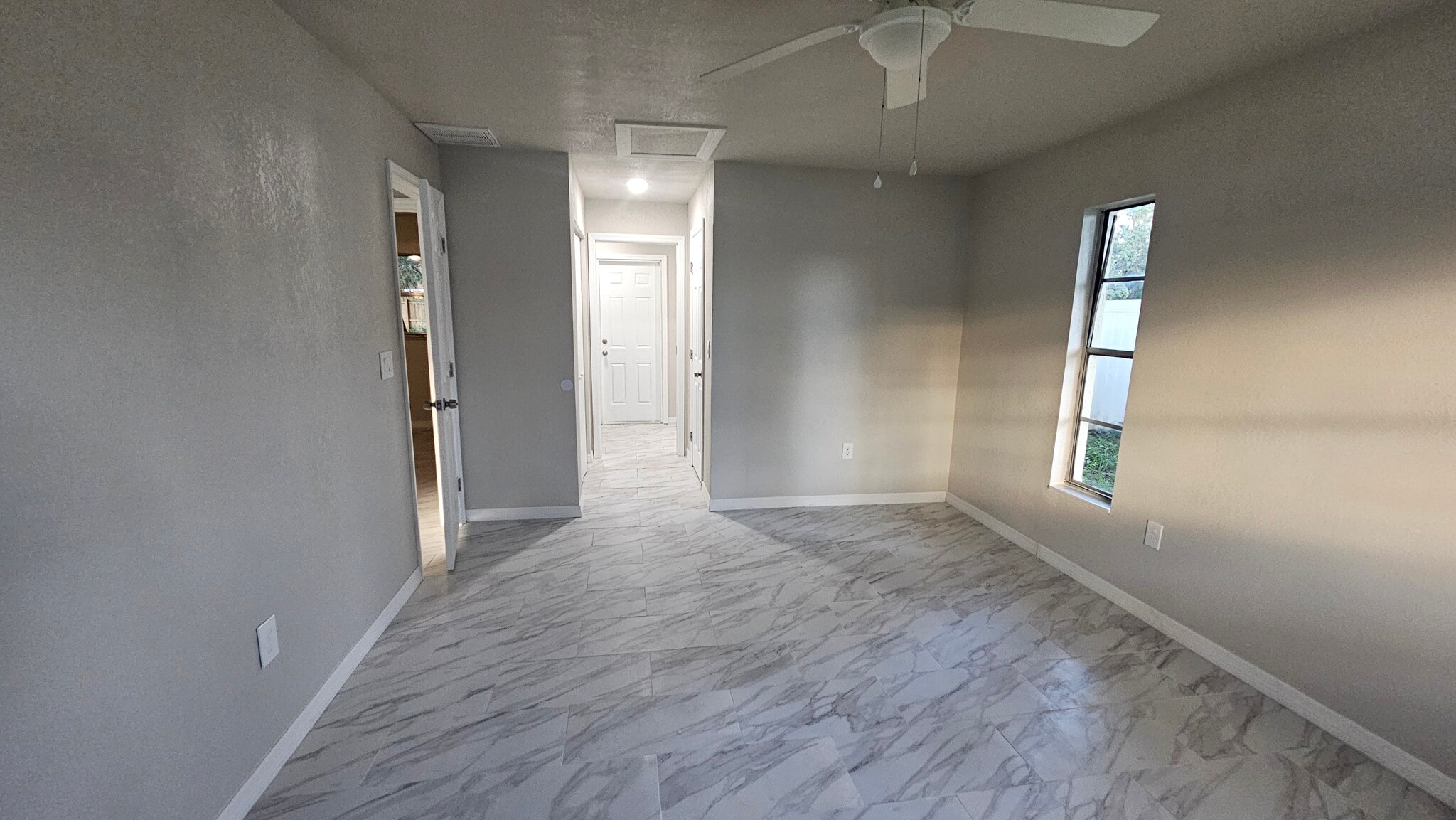 Building Photo - 1270 Deltona Blvd