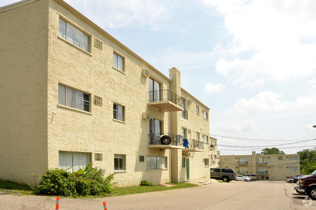 Building Photo - Airy Woods Apartments