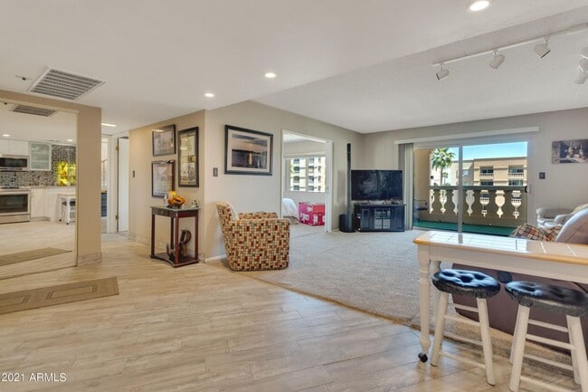 Building Photo - ***MOVE IN SPECIAL: SCOTTSDALE SHADOWS LUXURY CONDO WITH AC, WATER INCLUDED AND 9 HOLE GOLF