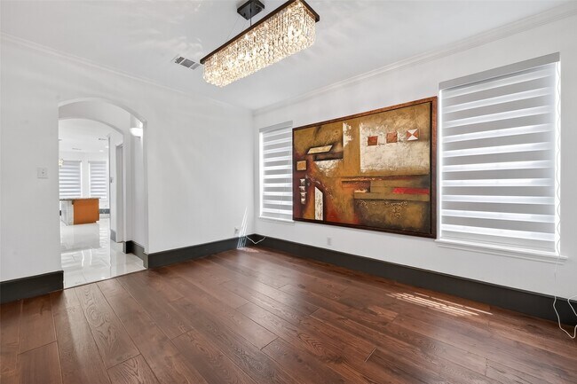 Building Photo - 1311 Rene Ct