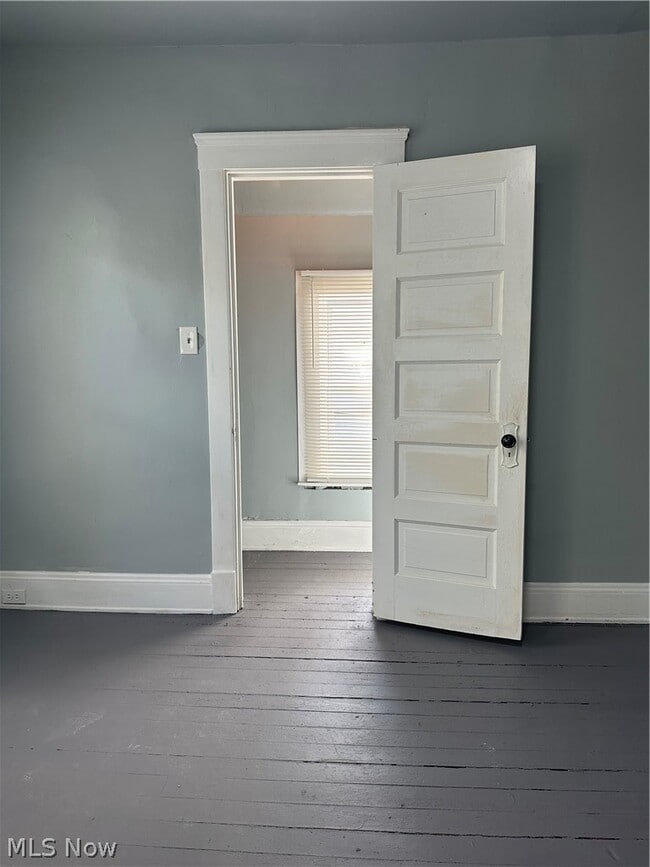 Building Photo - 3636 E 55th St