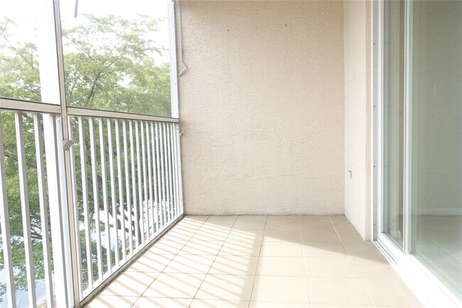 Building Photo - 7755 Yardley Dr