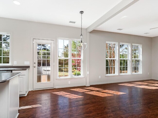 Building Photo - Cutters Spring-Providence Park!