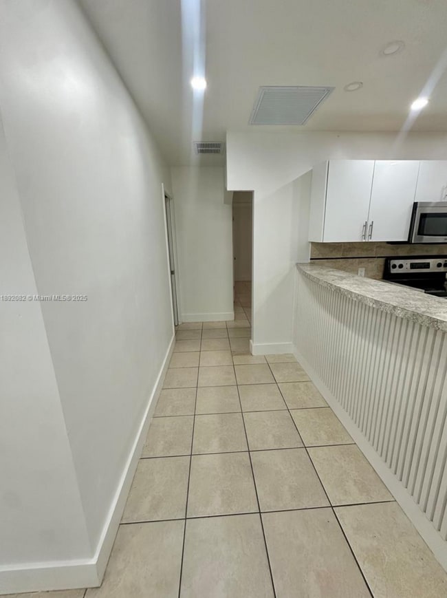 Building Photo - 4111 SW 33rd St