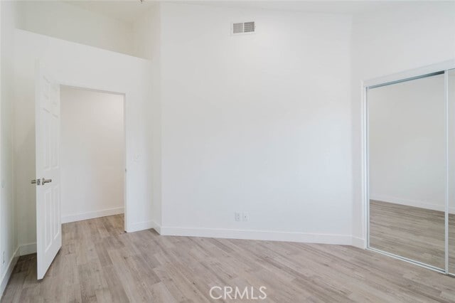 Building Photo - 18347 Saticoy St