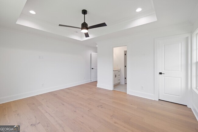 Building Photo - 1270 Glen Eagle Dr