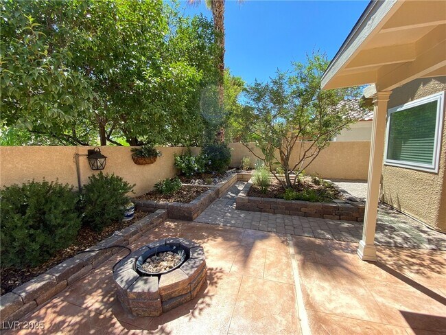 Building Photo - 2908 Channel Bay Dr