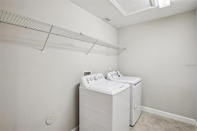 Building Photo - 3147 Calvano Dr