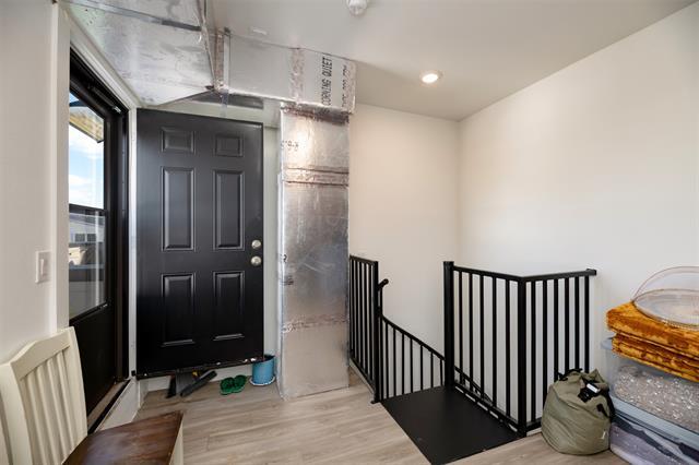 Building Photo - 4205 Roseland Ave