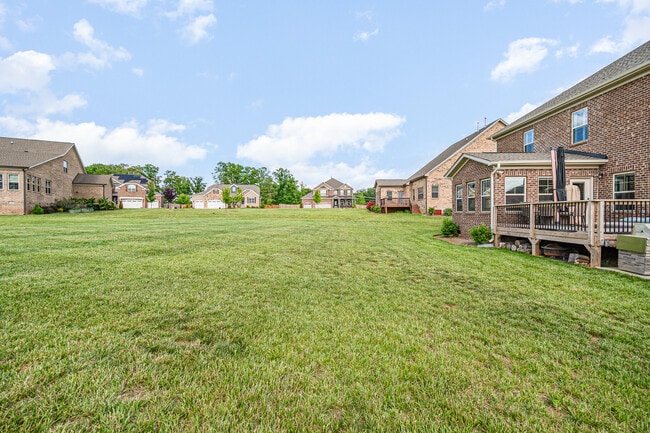 Building Photo - 6006 Tanoak Ct