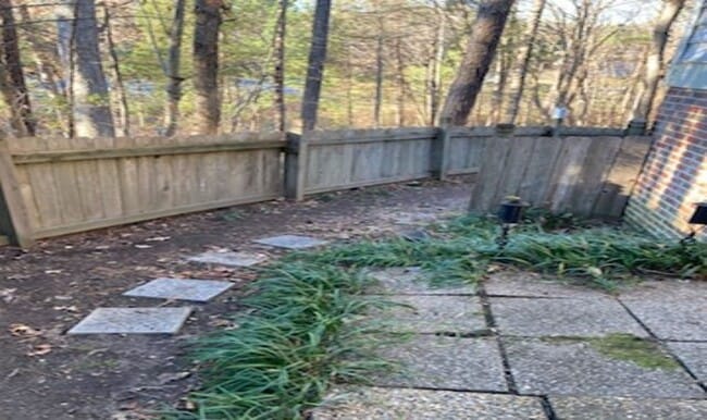 Building Photo - 110 Park Oaks Ct