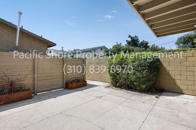 Building Photo - Coolidge Apartments