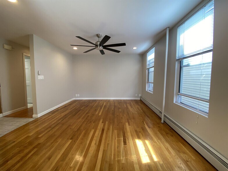 Building Photo - 47 Tremont St
