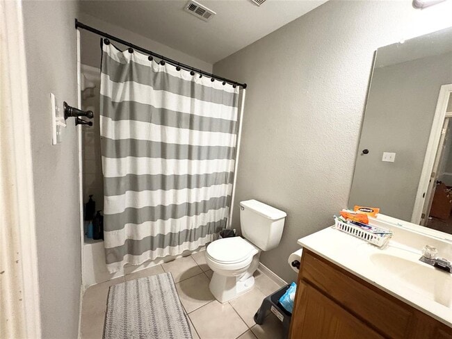 Building Photo - 2204 Bakers Way