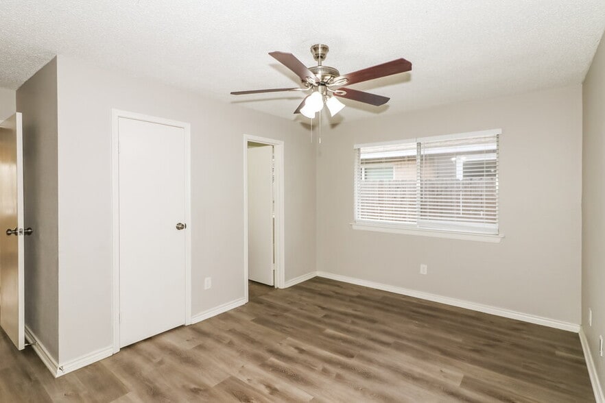 Building Photo - 10911 Kirkbud Ln