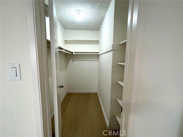 Building Photo - 5167 Yarmouth Ave