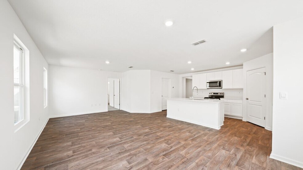 Building Photo - 5441 Hollow Birch Dr