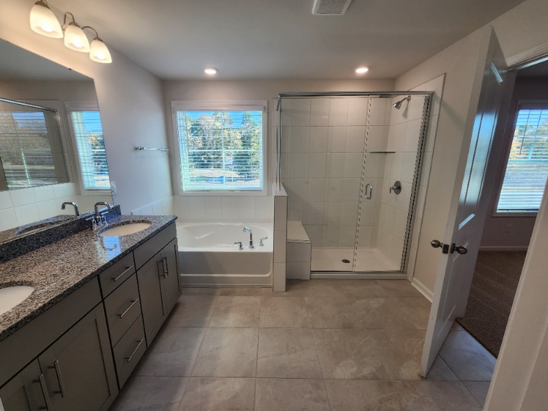 Building Photo - 4146 Steel Wy