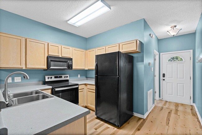 Building Photo - 2 Bedroom in Convenient Area