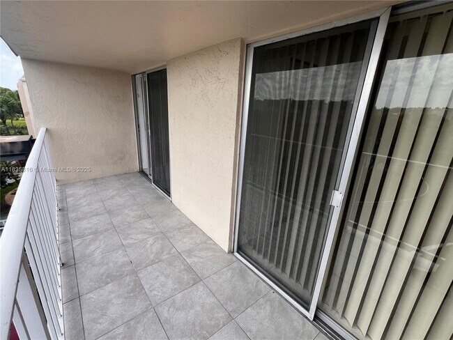 Building Photo - 7727 SW 86th St