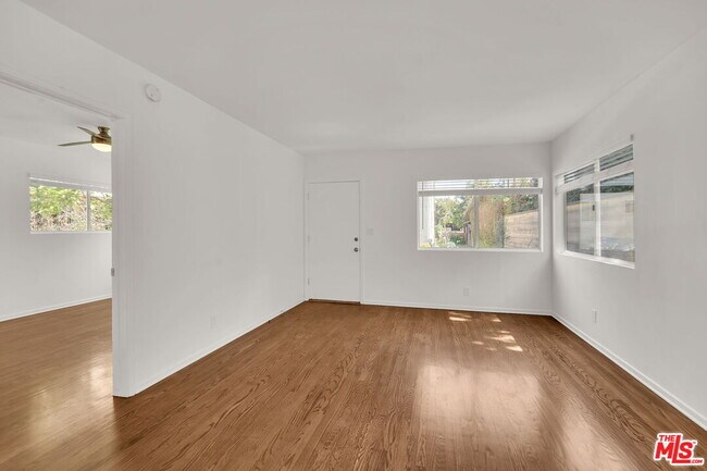 Building Photo - 950 Euclid St