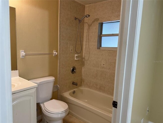 Building Photo - 2110 Redmond St