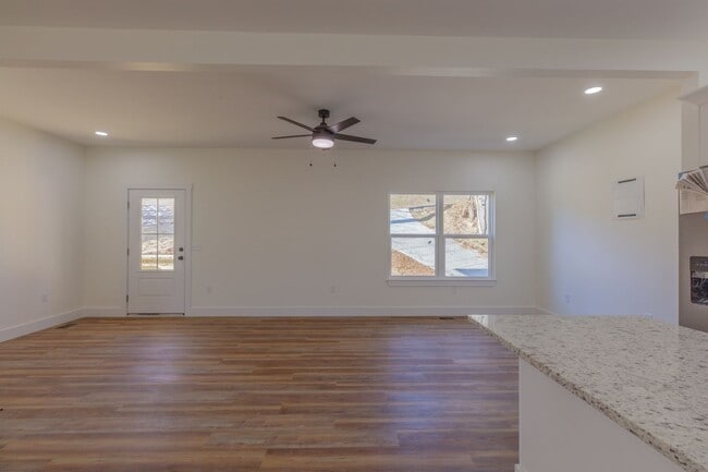 Building Photo - Live where Chattanooga comes alive!