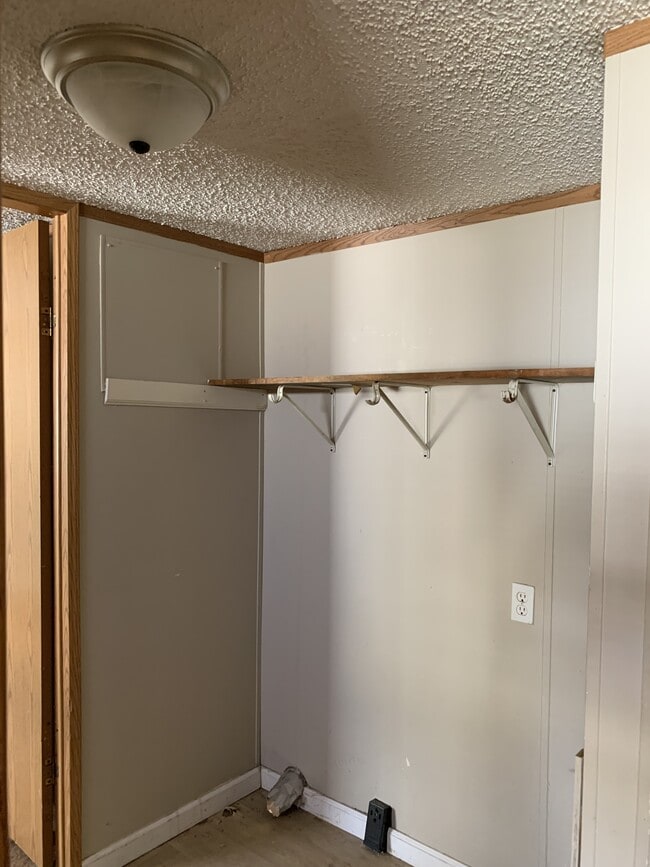 Building Photo - 154 Zackary St