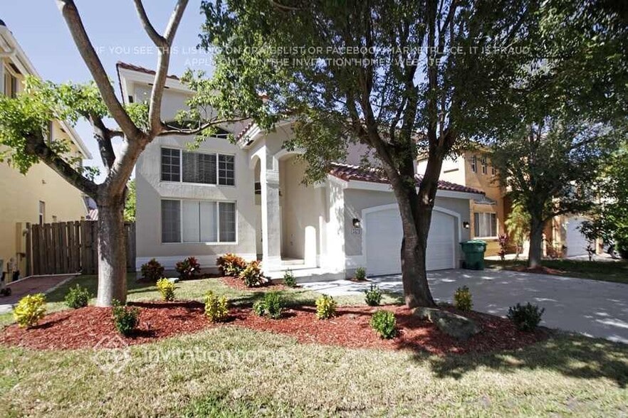 Building Photo - 15374 SW 141st Ct