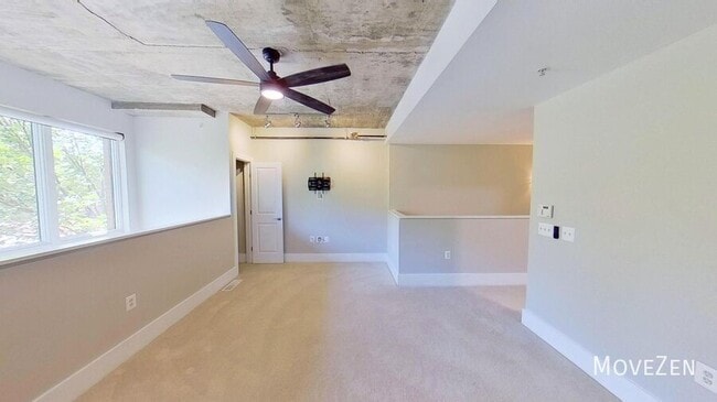 Building Photo - 444 S Blount St