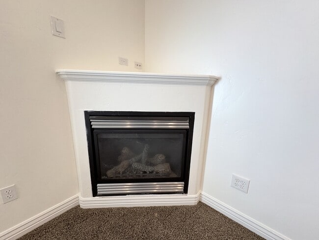 Building Photo - Peppercorn