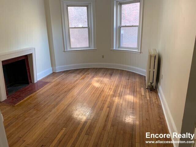 Building Photo - 1788 Beacon St