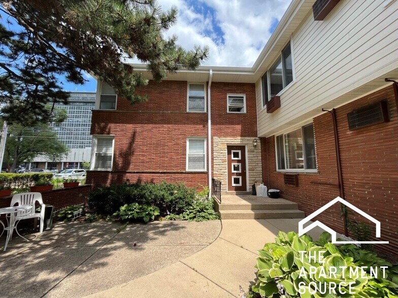 Building Photo - 1535 Bonnie Brae Pl