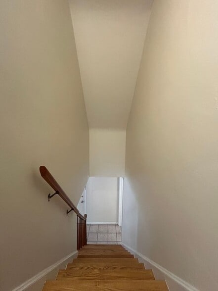 Building Photo - 3 Wills Dr