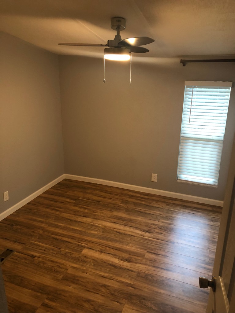 #3 Bedroom - 419 Kings Dr