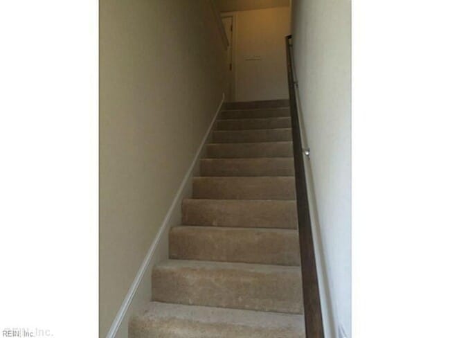 Building Photo - Beach Borough