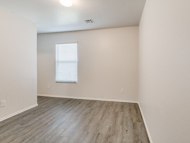Building Photo - 9620 Diamond Back Trl