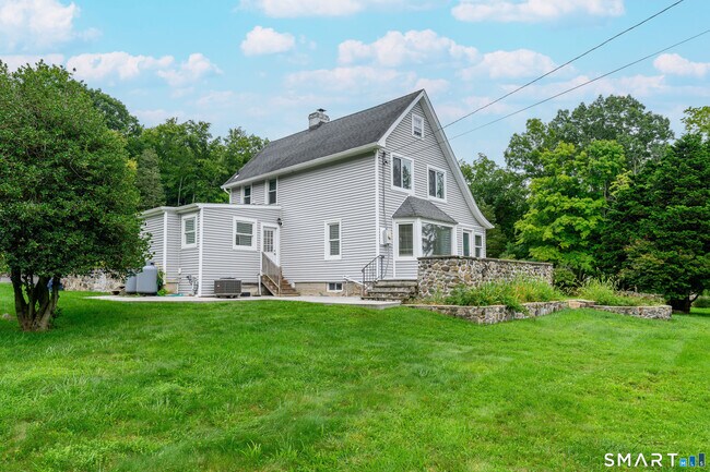 Building Photo - 47 Middle River Rd