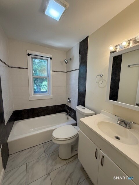 Building Photo - 125 High Ridge Dr