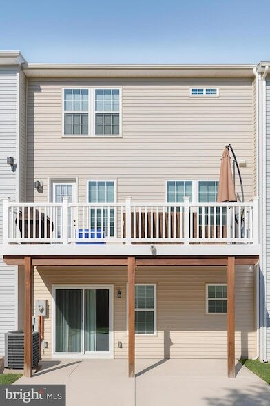 Building Photo - 21493 Willow Breeze Sq